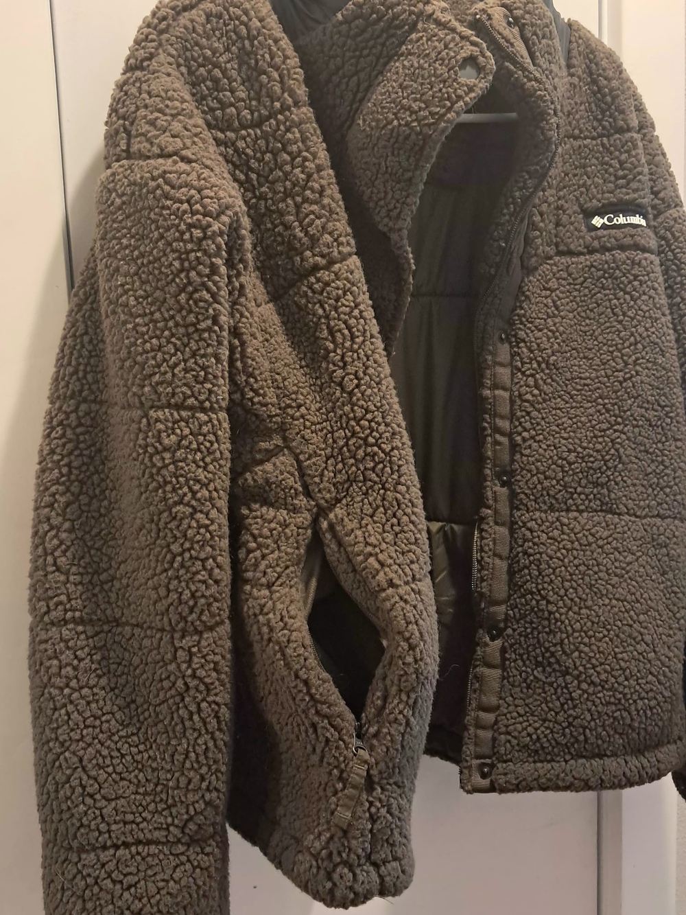 Columbia Women’s Dark Brown Sherpa Teddy Jacket - Picture 2 of 7